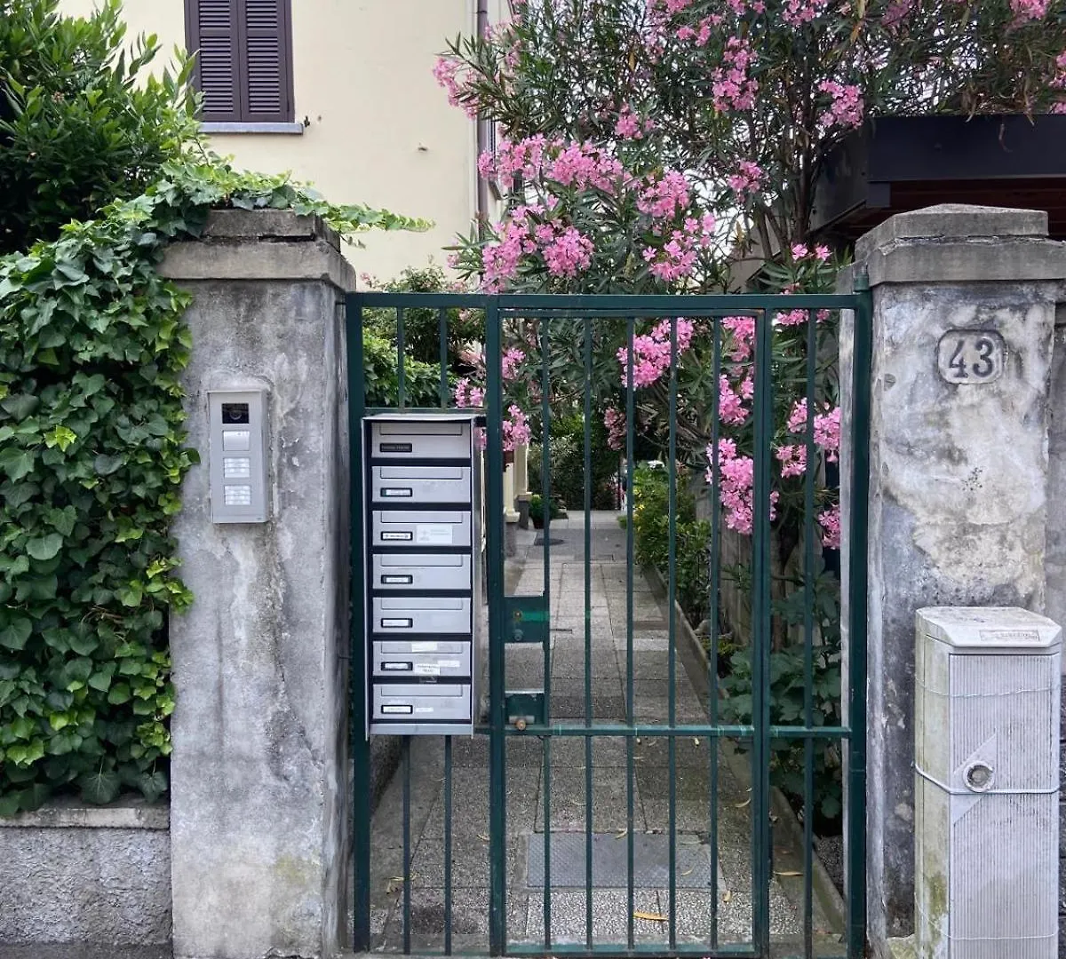 Rosa Charme Casa Vacanze Όπως 0*,